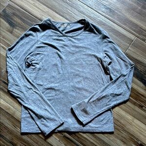 Seamless Basic Gray Longsleeve Gap Tee